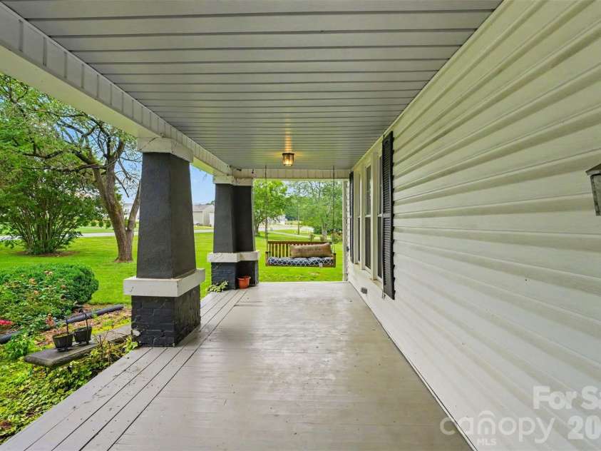 2461 Startown Road, Newton, NC 28658.  MLS# CAR4388500, YatesRealty ID 27463. 
