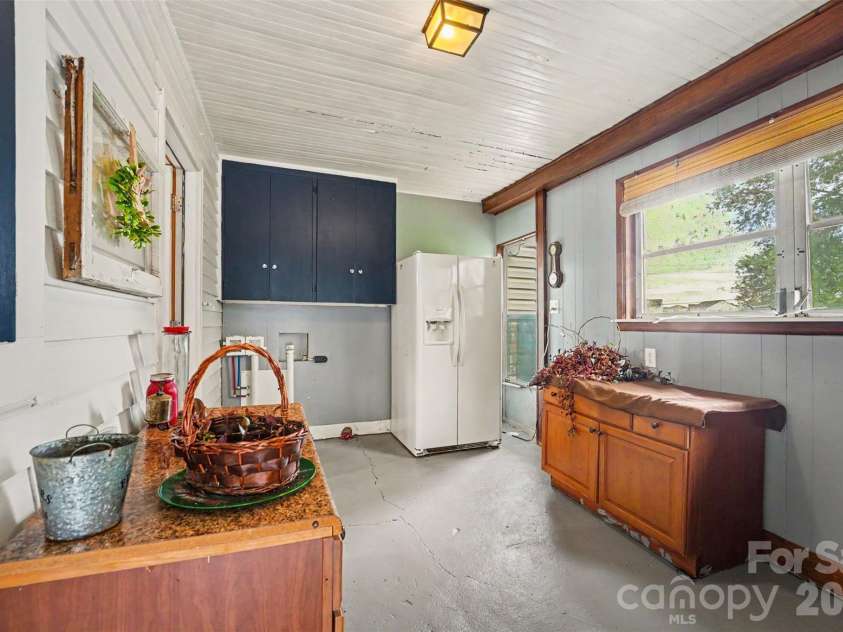 2461 Startown Road, Newton, NC 28658.  MLS# CAR4388500, YatesRealty ID 27463. 