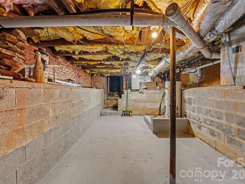 2461 Startown Road, Newton, NC 28658.  MLS# CAR4388500, YatesRealty ID 27463. 