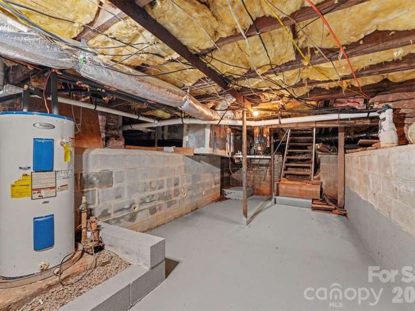 2461 Startown Road, Newton, NC 28658.  MLS# CAR4388500, YatesRealty ID 27463. 