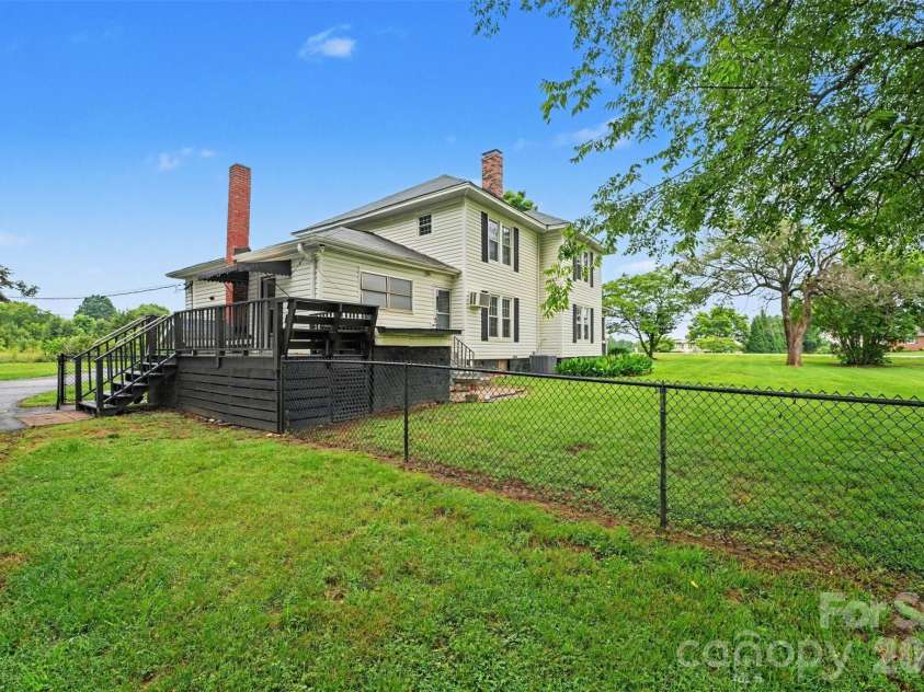 2461 Startown Road, Newton, NC 28658.  MLS# CAR4388500, YatesRealty ID 27463. 