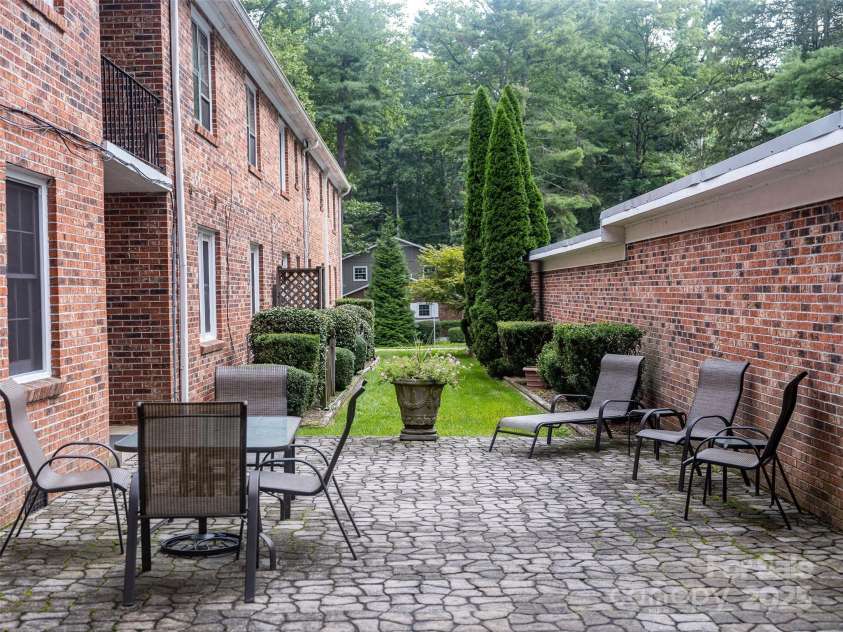 102 Boyd Drive, Flat Rock, NC 28731.  MLS# CAR4291135, YatesRealty ID 27464. Common Area