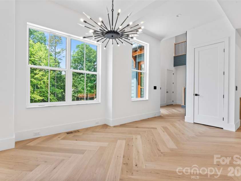 3078 Mountain Creek Drive, Sherrills Ford, NC 28673.  MLS# CAR4260558, YatesRealty ID 27468. Breakfast/dining off entry