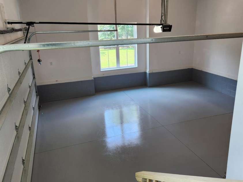 3078 Mountain Creek Drive, Sherrills Ford, NC 28673.  MLS# CAR4260558, YatesRealty ID 27468. Garage w/epoxy floors