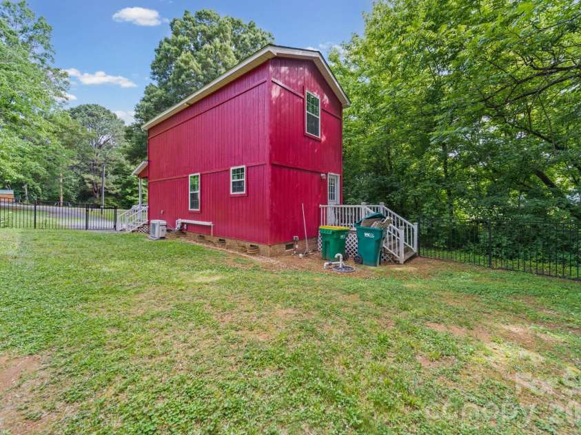 308 E 10th Street, Oakboro, NC 28129.  MLS# CAR4388794, YatesRealty ID 27468. 