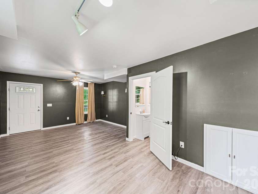 308 E 10th Street, Oakboro, NC 28129.  MLS# CAR4388794, YatesRealty ID 27468. 