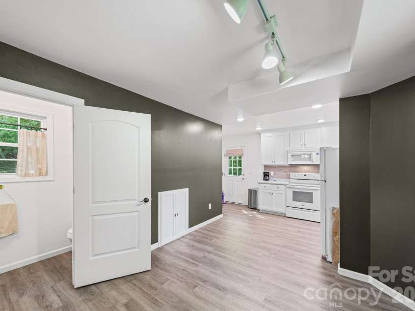 308 E 10th Street, Oakboro, NC 28129.  MLS# CAR4388794, YatesRealty ID 27468. 