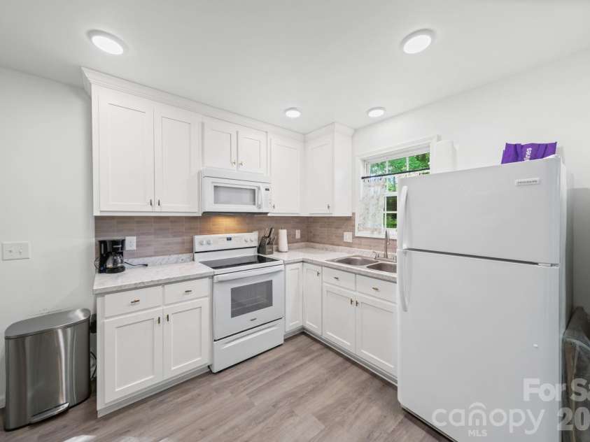 308 E 10th Street, Oakboro, NC 28129.  MLS# CAR4388794, YatesRealty ID 27468. 