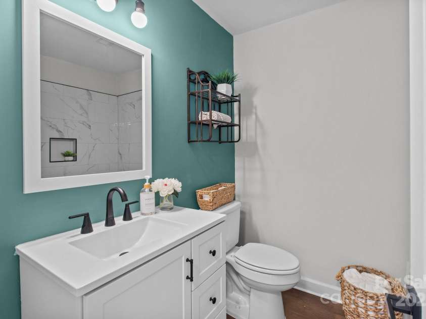 405 18th Street, Kannapolis, NC 28083.  MLS# CAR4268275, YatesRealty ID 27469. 