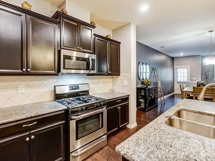 3033 Honeylocust Lane, Fort Mill, SC 29707.  MLS# CAR4214279, YatesRealty ID 2747. 