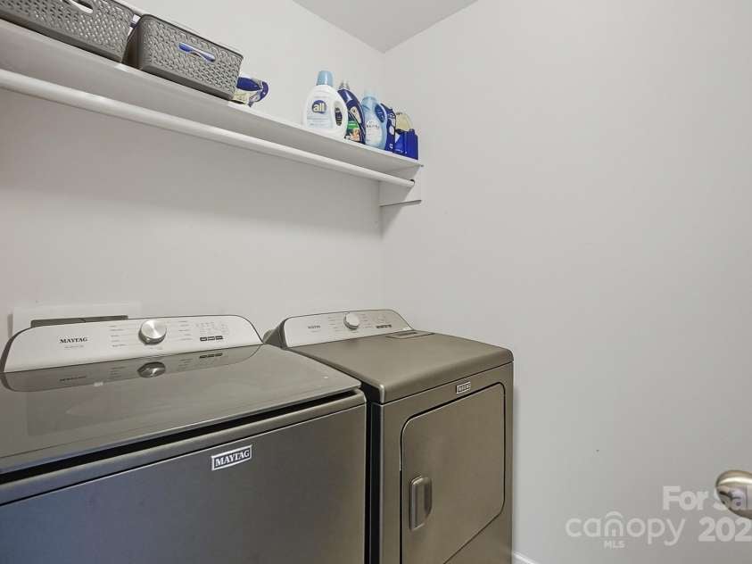 3033 Honeylocust Lane, Fort Mill, SC 29707.  MLS# CAR4305940, YatesRealty ID 2747. 