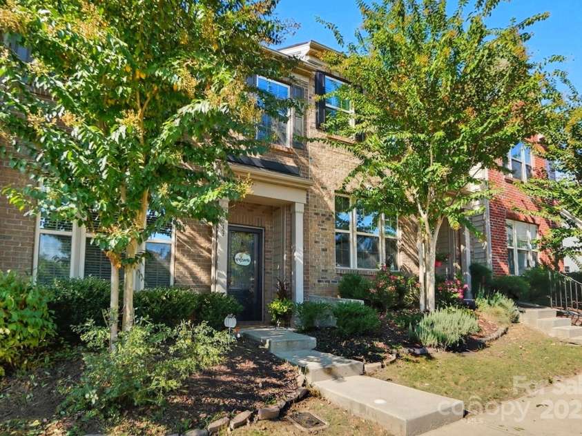 3033 Honeylocust Lane, Fort Mill, SC 29707.  MLS# CAR4305940, YatesRealty ID 2747. 