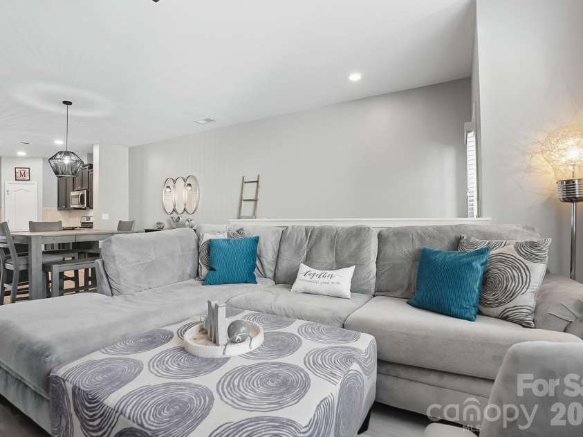 3033 Honeylocust Lane, Fort Mill, SC 29707.  MLS# CAR4305940, YatesRealty ID 2747. 