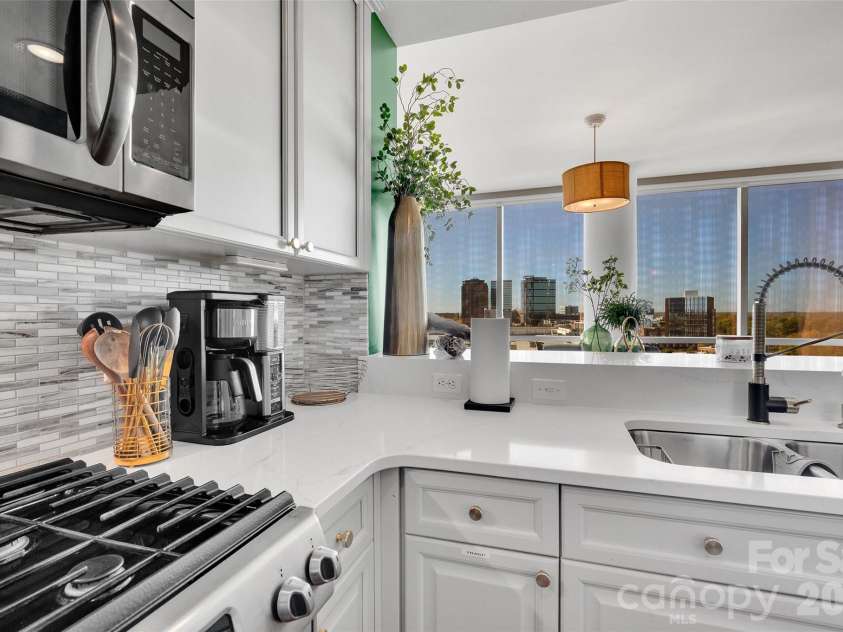 315 Arlington Avenue, Charlotte, NC 28203.  MLS# CAR4333169, YatesRealty ID 2747. 