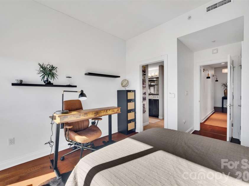 315 Arlington Avenue, Charlotte, NC 28203.  MLS# CAR4333169, YatesRealty ID 2747. 