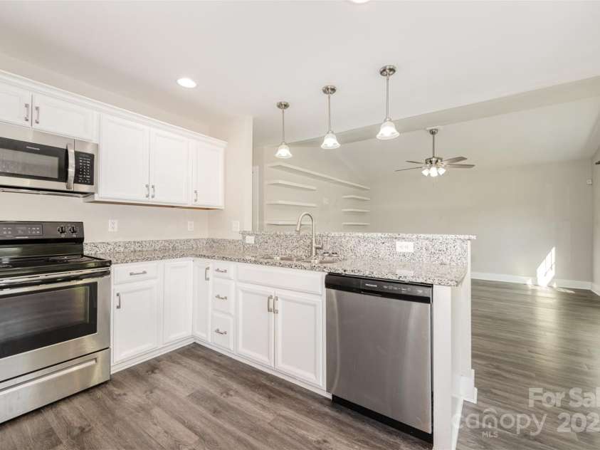 613 Gold Hill Drive, Salisbury, NC 28146.  MLS# CAR4269308, YatesRealty ID 27470. 