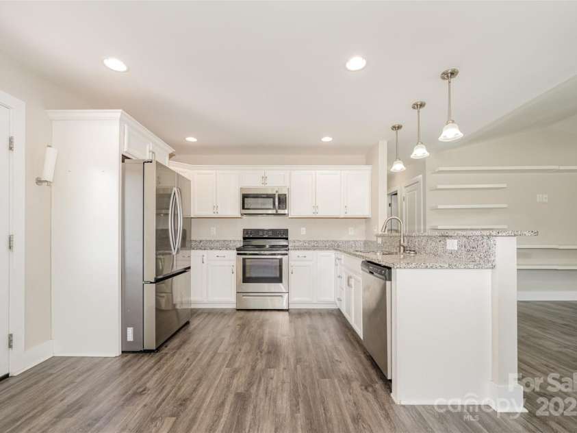 613 Gold Hill Drive, Salisbury, NC 28146.  MLS# CAR4269308, YatesRealty ID 27470. 