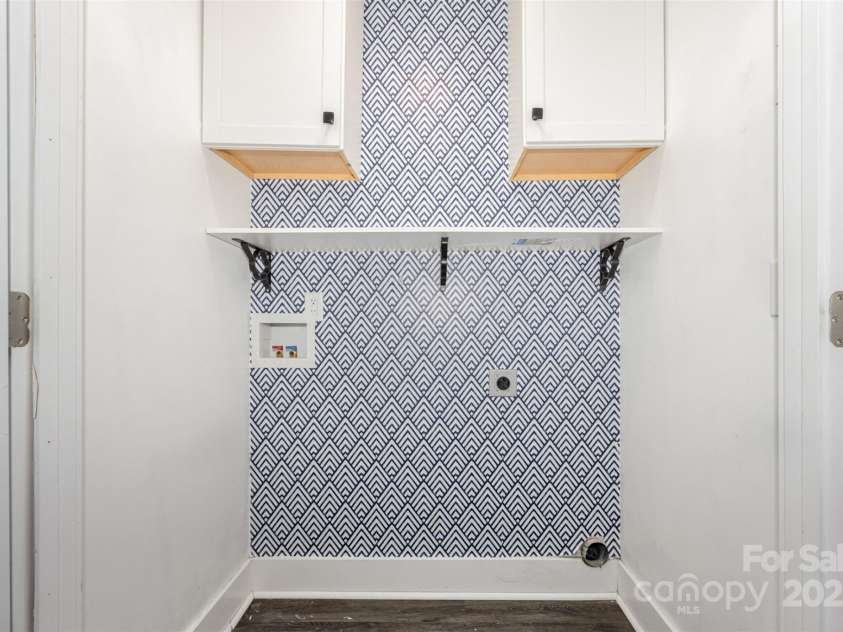 613 Gold Hill Drive, Salisbury, NC 28146.  MLS# CAR4269308, YatesRealty ID 27470. 