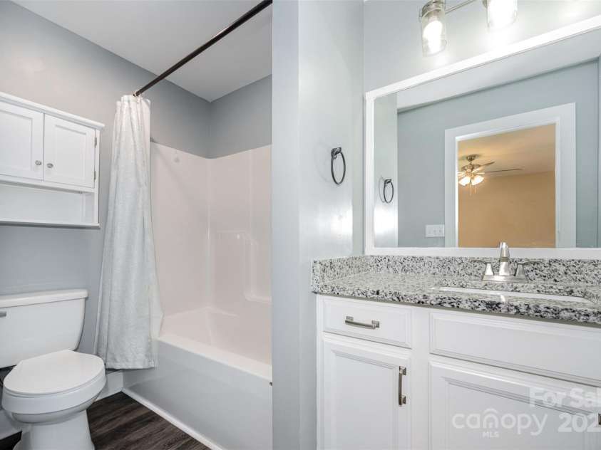 613 Gold Hill Drive, Salisbury, NC 28146.  MLS# CAR4269308, YatesRealty ID 27470. Primary Bath