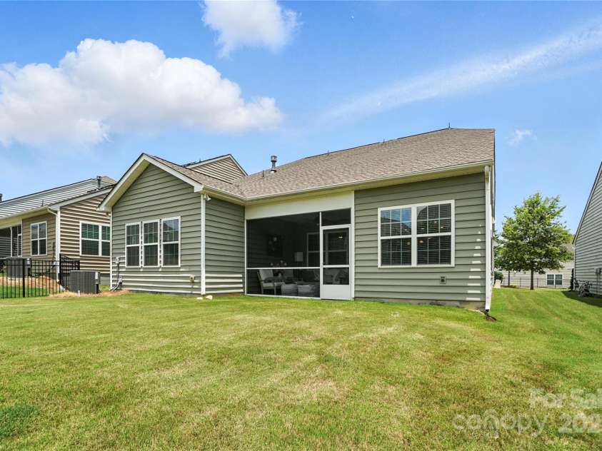 10120 Berkeley Castle Drive, Charlotte, NC 28273.  MLS# CAR4273546, YatesRealty ID 27472. 