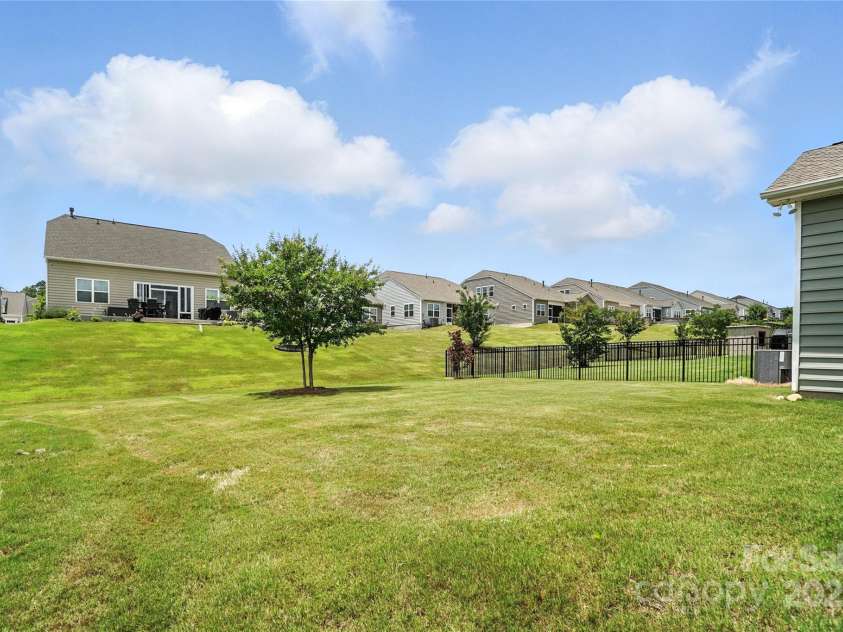 10120 Berkeley Castle Drive, Charlotte, NC 28273.  MLS# CAR4273546, YatesRealty ID 27472. 