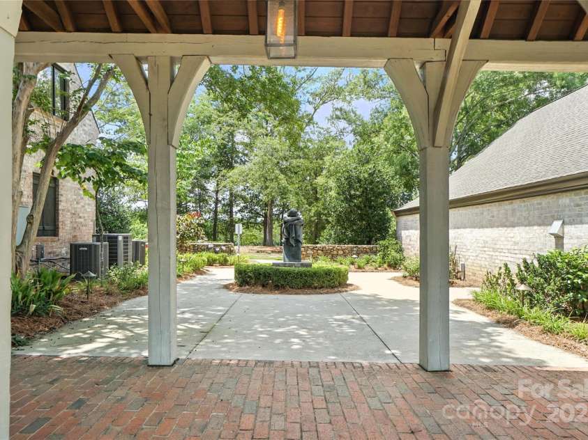 10120 Berkeley Castle Drive, Charlotte, NC 28273.  MLS# CAR4273546, YatesRealty ID 27472. 