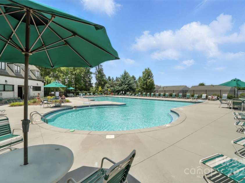 10120 Berkeley Castle Drive, Charlotte, NC 28273.  MLS# CAR4273546, YatesRealty ID 27472. 