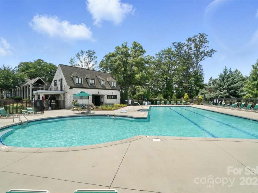 10120 Berkeley Castle Drive, Charlotte, NC 28273.  MLS# CAR4273546, YatesRealty ID 27472. 