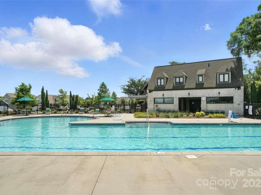 10120 Berkeley Castle Drive, Charlotte, NC 28273.  MLS# CAR4273546, YatesRealty ID 27472. 