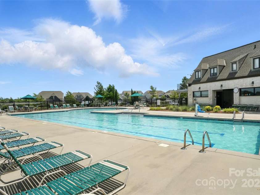 10120 Berkeley Castle Drive, Charlotte, NC 28273.  MLS# CAR4273546, YatesRealty ID 27472. 