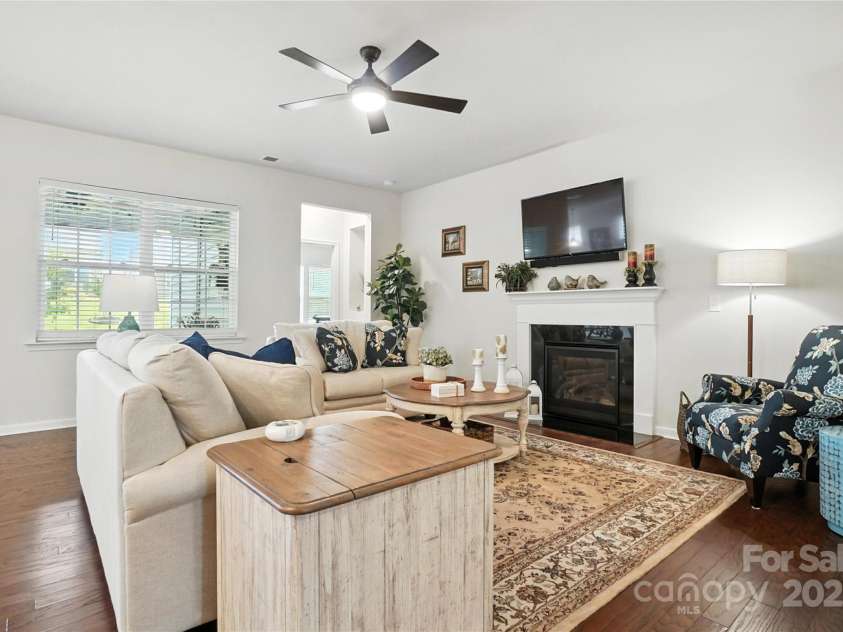 10120 Berkeley Castle Drive, Charlotte, NC 28273.  MLS# CAR4273546, YatesRealty ID 27472. 