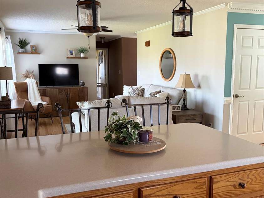 236 Robinwood Circle, Lenoir, NC 28645.  MLS# CAR4387573, YatesRealty ID 27472. 