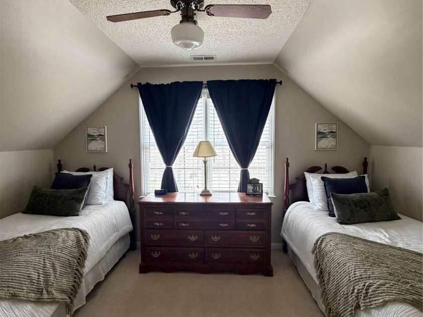 236 Robinwood Circle, Lenoir, NC 28645.  MLS# CAR4387573, YatesRealty ID 27472. 