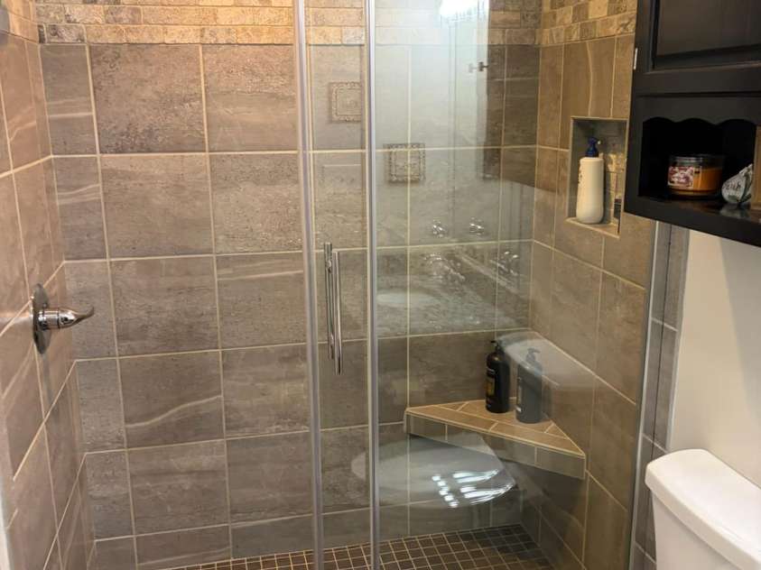 236 Robinwood Circle, Lenoir, NC 28645.  MLS# CAR4387573, YatesRealty ID 27472. 
