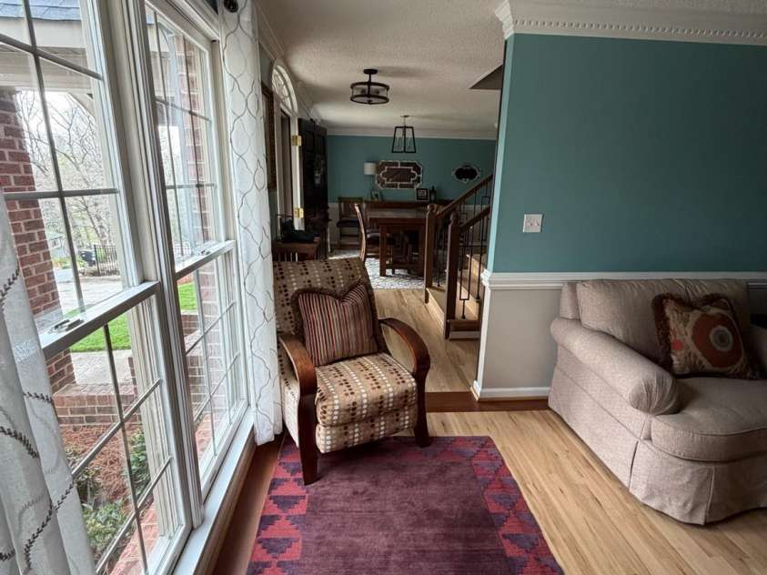 236 Robinwood Circle, Lenoir, NC 28645.  MLS# CAR4387573, YatesRealty ID 27472. Notice the large windows!