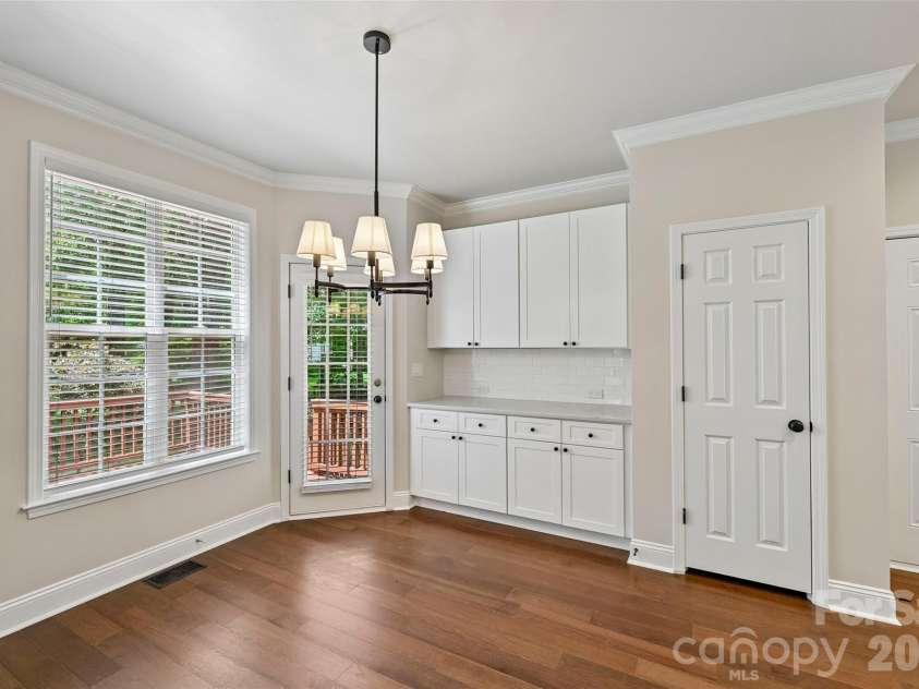 2825 Chip Shot Drive, Matthews, NC 28104.  MLS# CAR4388155, YatesRealty ID 27473. 