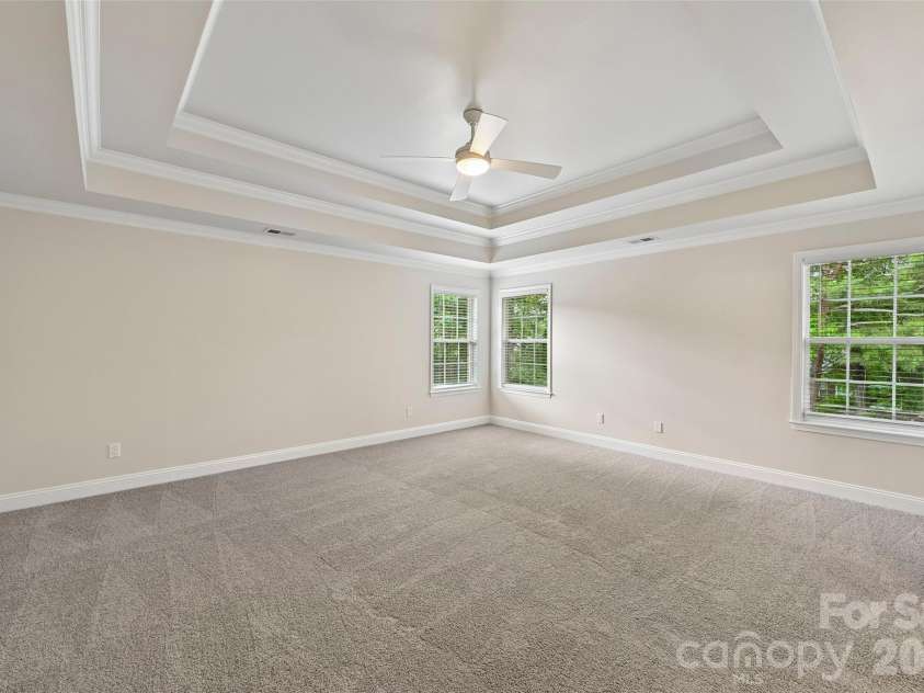 2825 Chip Shot Drive, Matthews, NC 28104.  MLS# CAR4388155, YatesRealty ID 27473. 