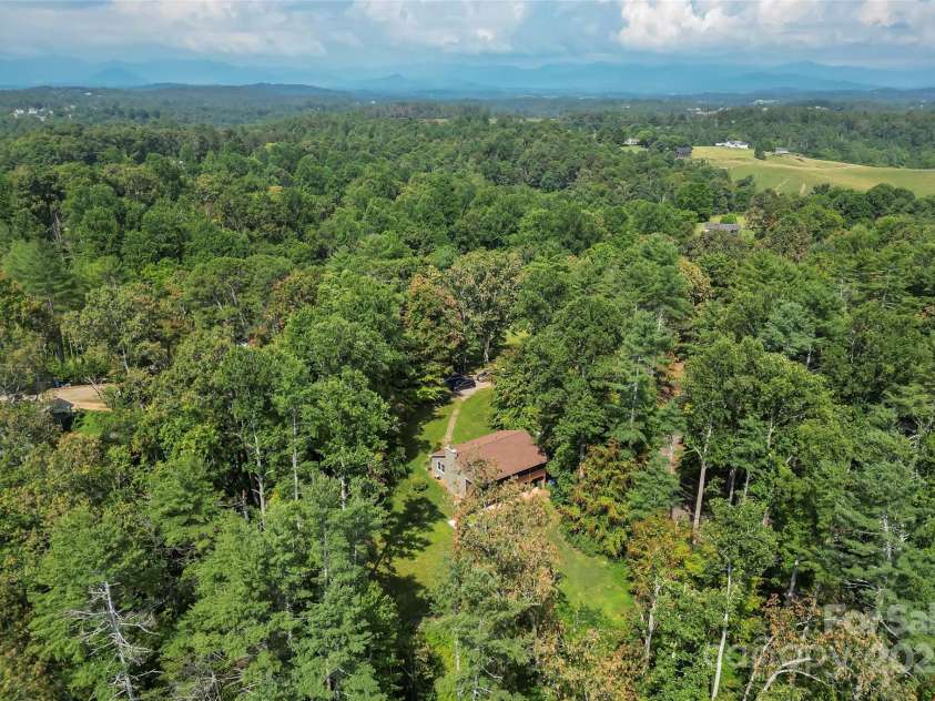 4 Northview Lane, Weaverville, NC 28787.  MLS# CAR4278075, YatesRealty ID 27473. 