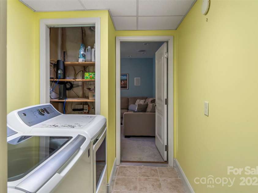 4 Northview Lane, Weaverville, NC 28787.  MLS# CAR4278075, YatesRealty ID 27473. Laundry room
