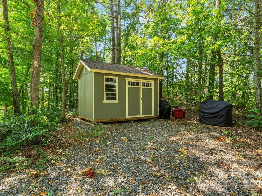 4 Northview Lane, Weaverville, NC 28787.  MLS# CAR4278075, YatesRealty ID 27473. Storage shed