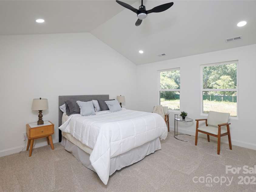 3218 Sam Wilson Road, Charlotte, NC 28214.  MLS# CAR4283091, YatesRealty ID 27474. 