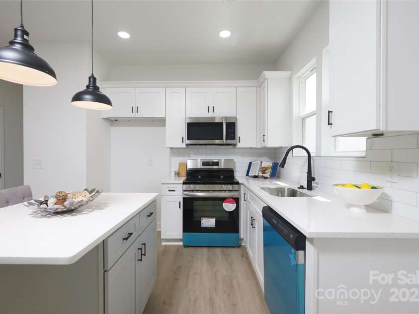 3218 Sam Wilson Road, Charlotte, NC 28214.  MLS# CAR4283091, YatesRealty ID 27474. 