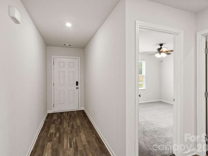 857 Oak Ridge Road, Gaffney, SC 29341.  MLS# CAR4386220, YatesRealty ID 27474. 