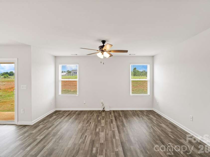 857 Oak Ridge Road, Gaffney, SC 29341.  MLS# CAR4386220, YatesRealty ID 27474. 