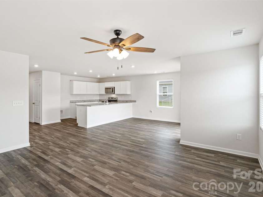 857 Oak Ridge Road, Gaffney, SC 29341.  MLS# CAR4386220, YatesRealty ID 27474. 