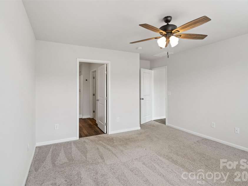 857 Oak Ridge Road, Gaffney, SC 29341.  MLS# CAR4386220, YatesRealty ID 27474. 