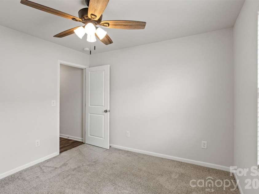 857 Oak Ridge Road, Gaffney, SC 29341.  MLS# CAR4386220, YatesRealty ID 27474. 