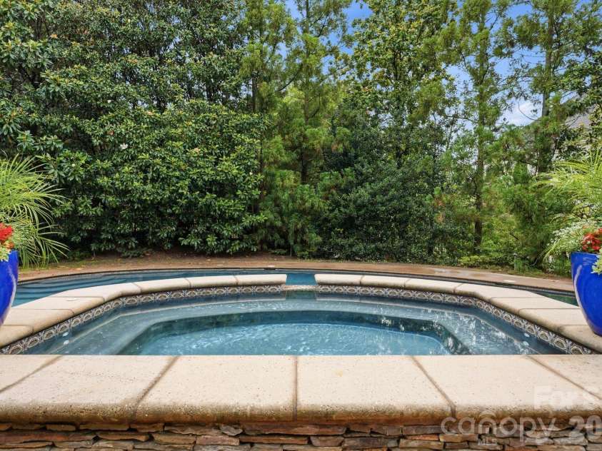 8700 Challis Farm Road, Charlotte, NC 28226.  MLS# CAR4388577, YatesRealty ID 27475. Pool