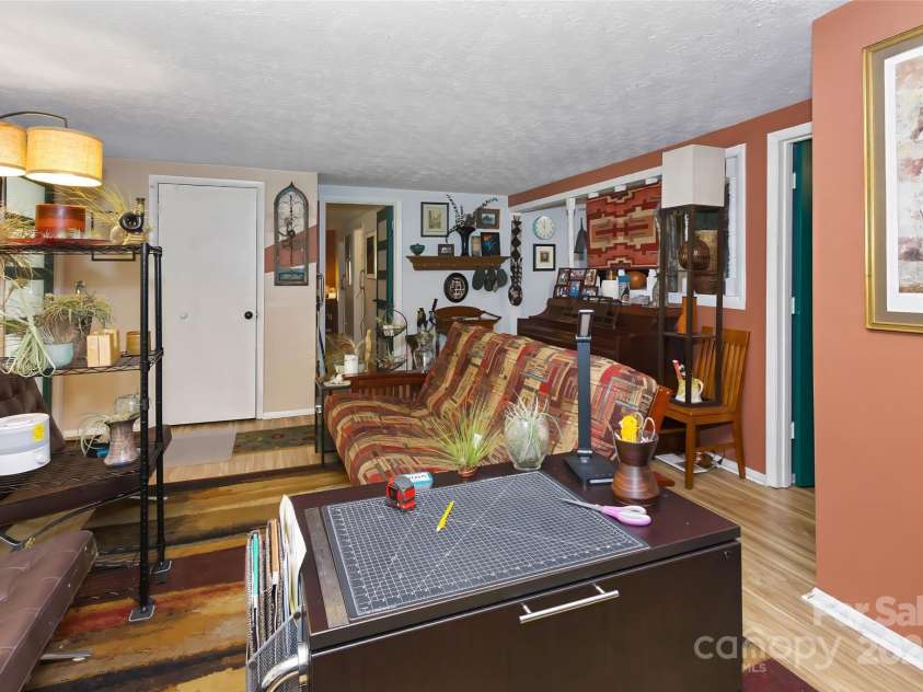 524 Clear Creek Road, Burnsville, NC 28714.  MLS# CAR4281347, YatesRealty ID 27476. 