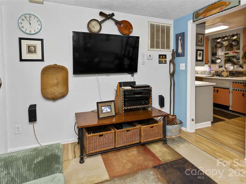 524 Clear Creek Road, Burnsville, NC 28714.  MLS# CAR4281347, YatesRealty ID 27476. 